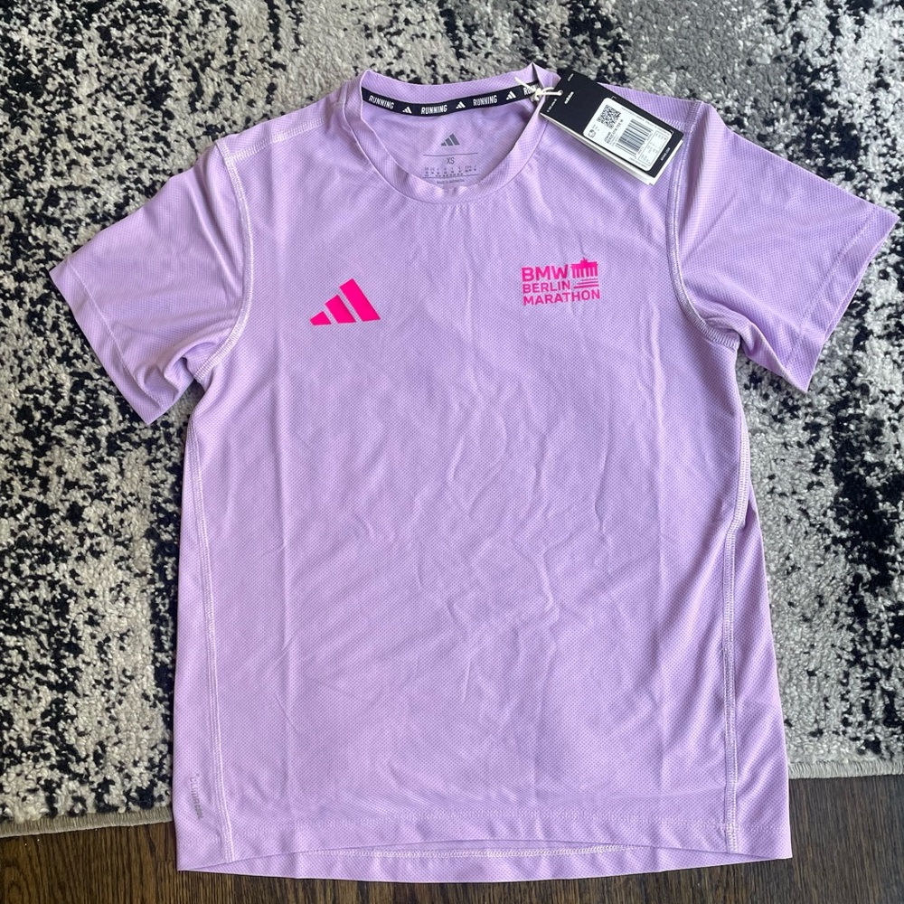 Adidas Berlin Marathon 2025 Light Purple Tee with Pink Logo and accents XS NWT